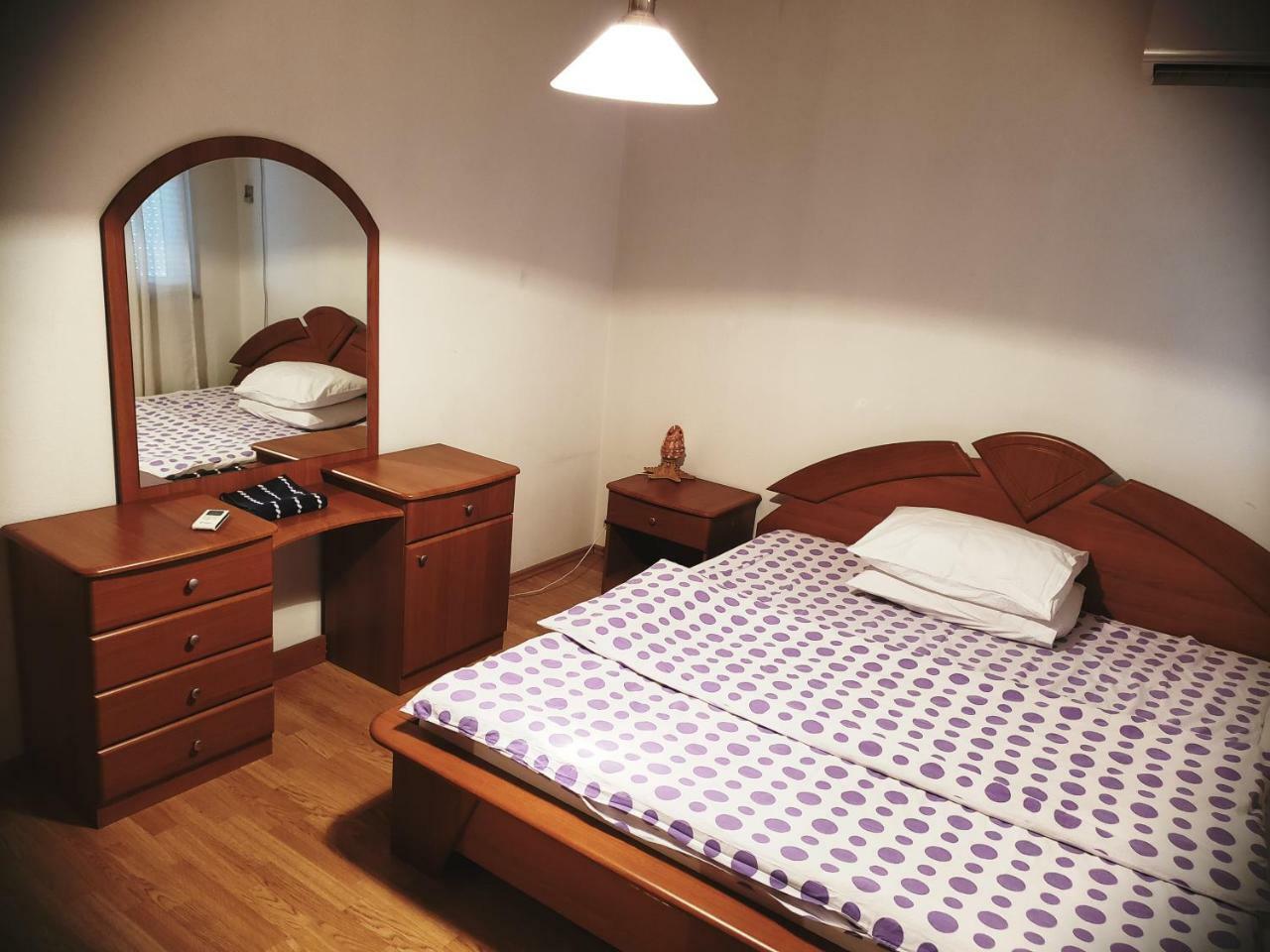 Welcoming In Prishtina Appartement Pristina Buitenkant foto